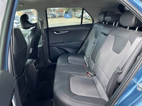 Used 2024 Kia Niro EX image 14