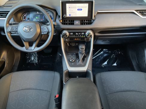 Used 2025 Toyota RAV4 LE image 22