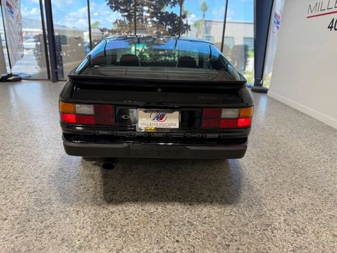 Used 1988 Porsche 924 S RWD image 7