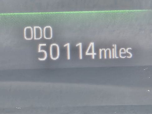 Certified 2025 Toyota Sienna XLE FWD image 23
