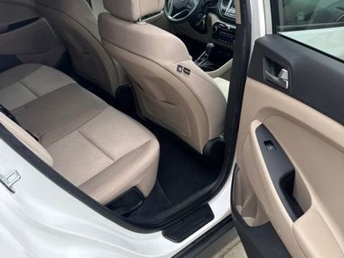 Used 2017 Hyundai Tucson SE FWD image 14