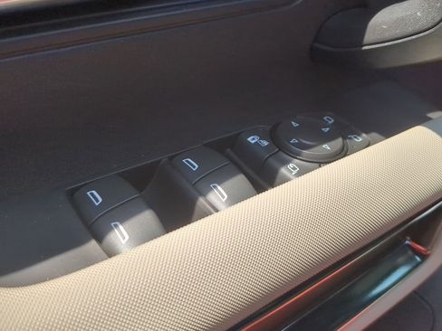 Used 2026 GMC Hummer EV SUV AWD/4WD image 23