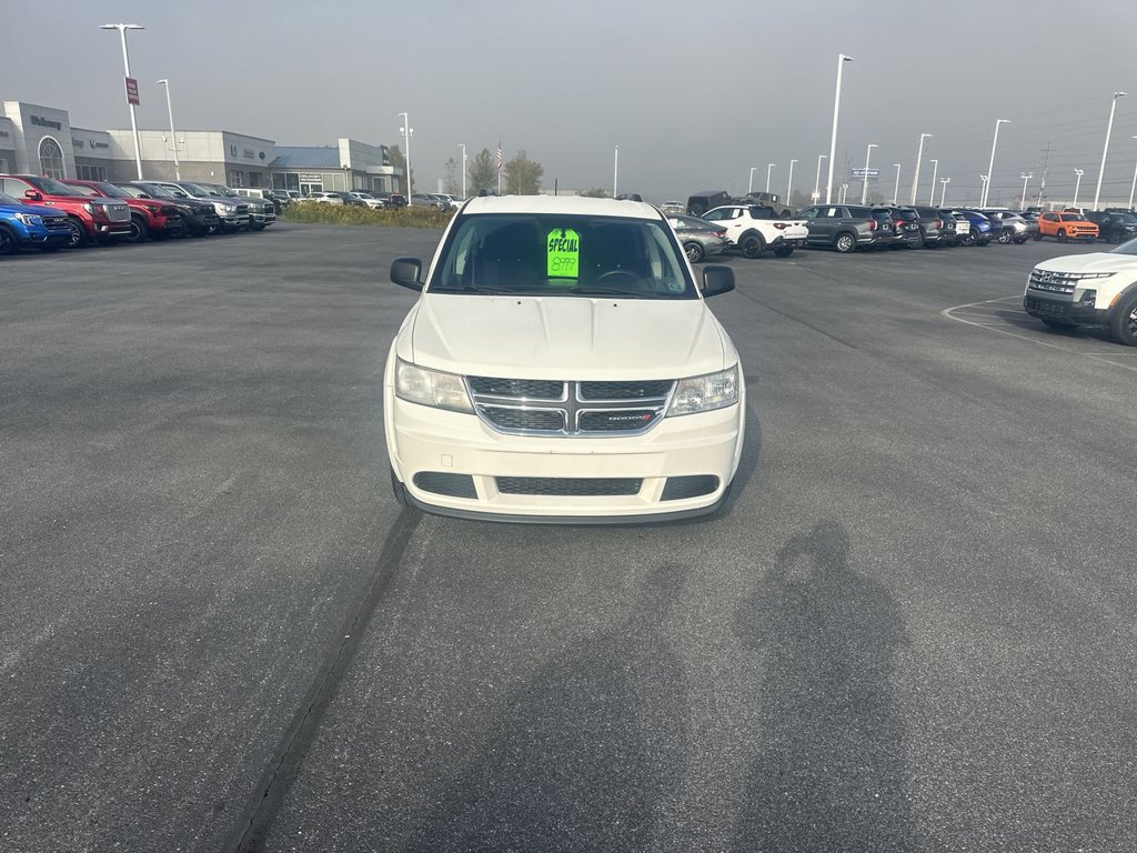 Used 2017 Dodge Journey SE w/ Flexible Seating Group FWD image 3