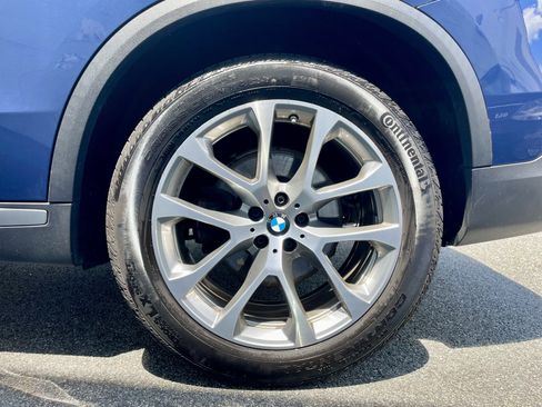 Used 2022 BMW X5 xDrive40i w/ Premium Package AWD/4WD image 10