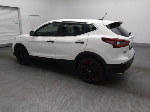 Used 2020 Nissan Rogue Sport S image 3