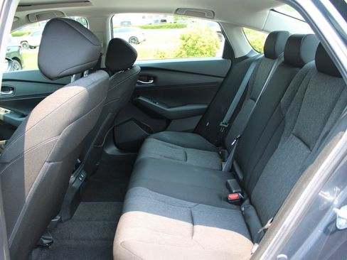 Used 2025 Honda Accord SE image 12