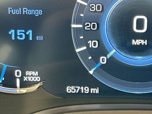 Used 2019 Cadillac Escalade Platinum image 24