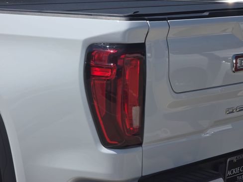 Used 2024 GMC Sierra 1500 Denali w/ Denali Reserve Package AWD/4WD image 33