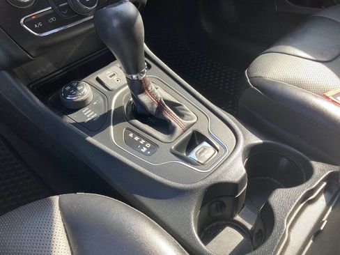 Used 2022 Jeep Cherokee Trailhawk w/ Sun, Sound & Nav Group image 24