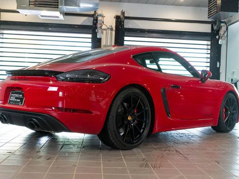 Certified 2025 Porsche 718 Cayman GT4 RS RWD image 9