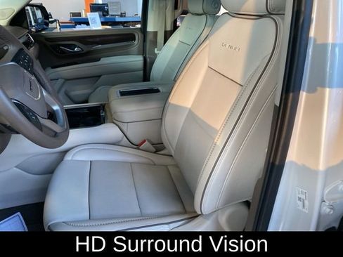 Used 2024 GMC Yukon Denali image 32