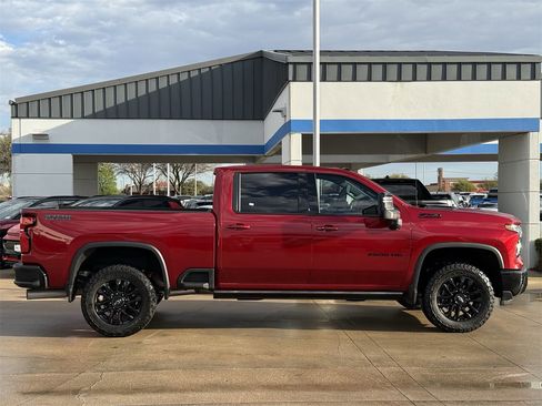 Certified 2025 Chevrolet Silverado 2500 LTZ w/ LTZ Plus Package image 3