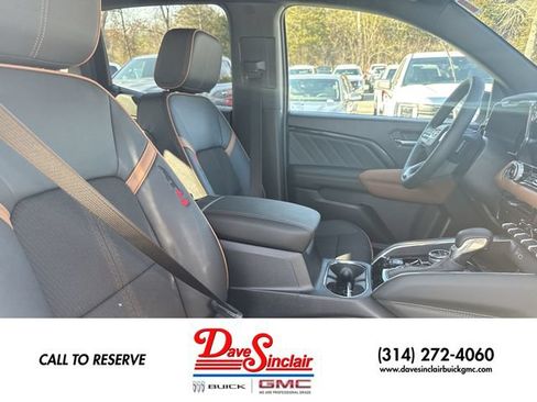 New 2026 GMC Canyon AT4 AWD/4WD image 24