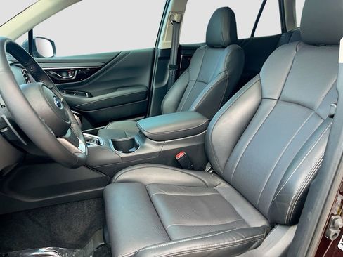 Used 2025 Subaru Outback Limited XT AWD/4WD image 22
