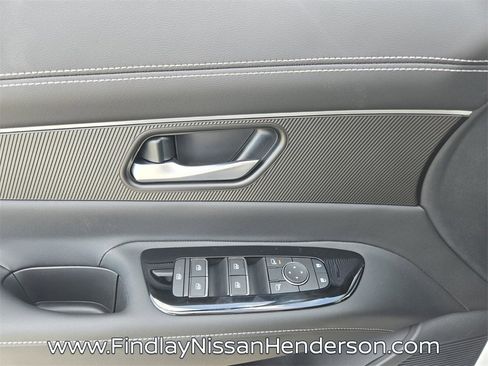 New 2025 Nissan Murano SV image 9