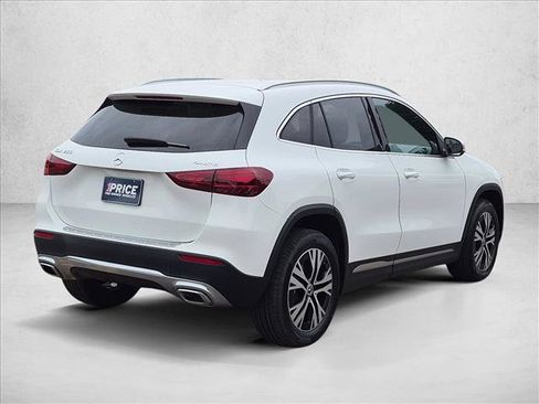 Used 2025 Mercedes-Benz GLA 250 4MATIC image 5