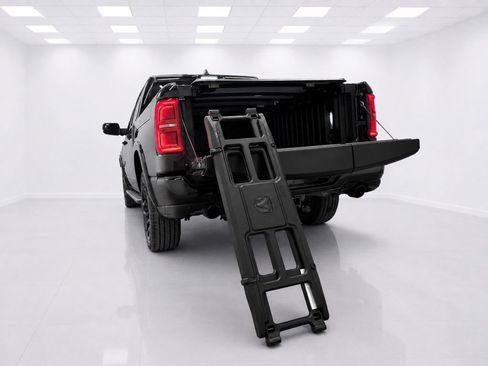Used 2025 RAM 1500 Limited AWD/4WD image 14