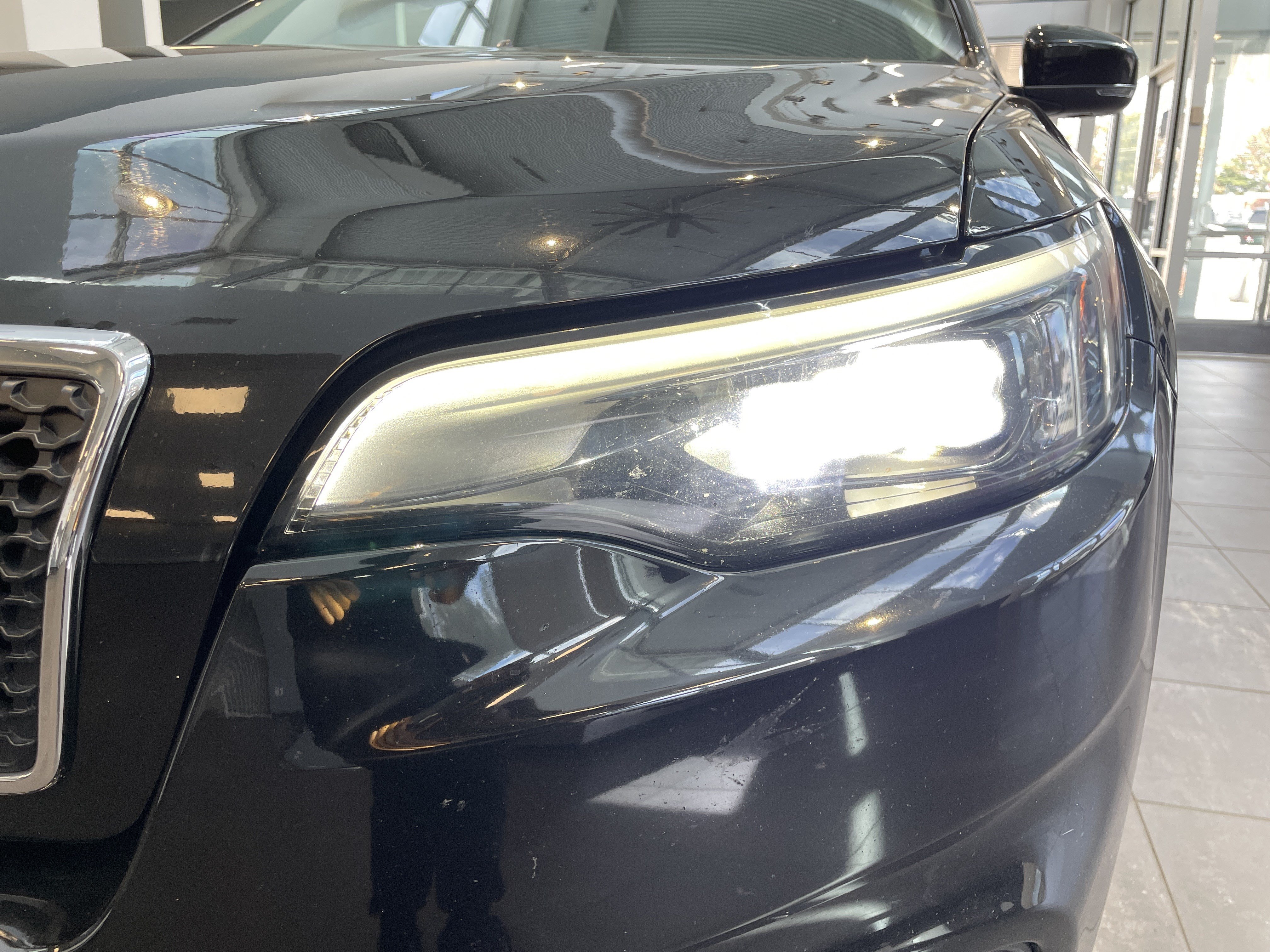 Used 2022 Jeep Cherokee Latitude Lux w/ Sun & Sound Group FWD image 5