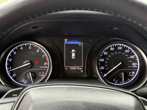 Used 2022 Toyota Camry SE FWD image 18