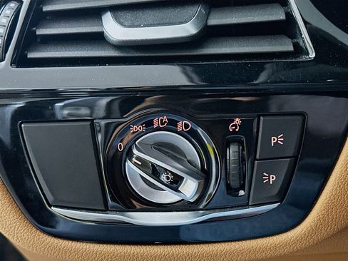 Used 2021 BMW 530i w/ Premium Package image 15