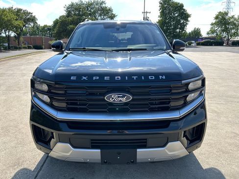 Used 2025 Ford Expedition Platinum AWD/4WD image 8