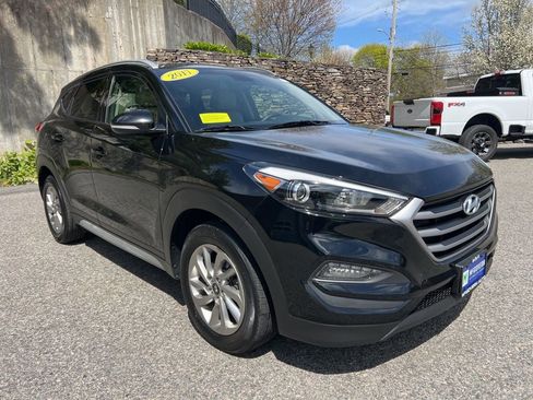 Used 2017 Hyundai Tucson SE Plus AWD/4WD image 7