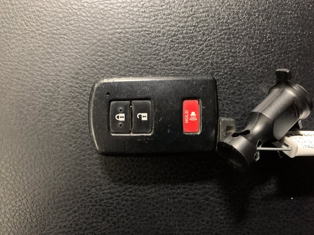 Used 2016 Toyota Tacoma TRD Sport w/ Towing Package AWD/4WD image 31