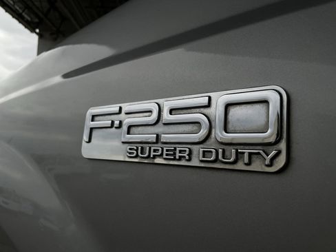 Used 2002 Ford F250 4x4 Crew Cab Super Duty image 9