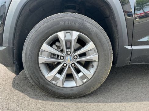 Used 2025 Chevrolet Equinox LT FWD image 30