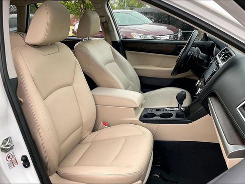 Used 2018 Subaru Outback 2.5i Limited AWD/4WD image 7