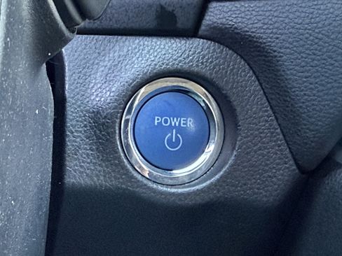 Used 2021 Toyota RAV4 Limited AWD/4WD image 30