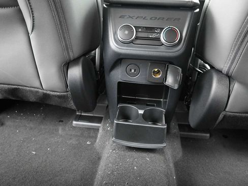 New 2026 Ford Explorer Active image 14