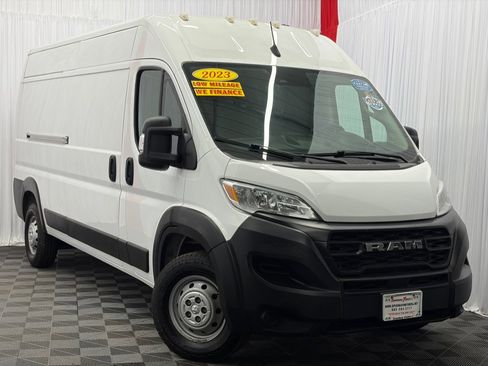 Used 2023 RAM ProMaster 2500 FWD image 1