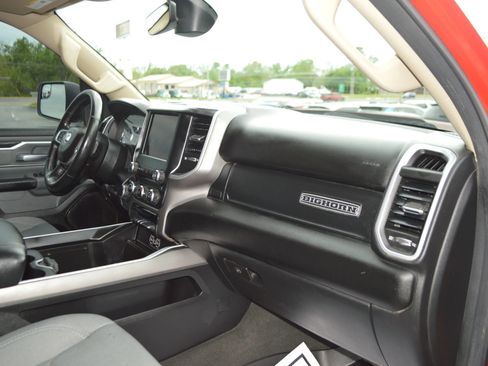 Used 2020 RAM 1500 Big Horn AWD/4WD image 24
