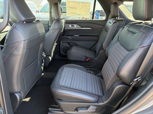 New 2026 Ford Explorer ST-Line w/ ST-Line Street Pack image 15