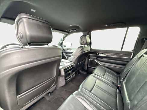 Used 2022 Jeep Wagoneer Series II RWD image 20