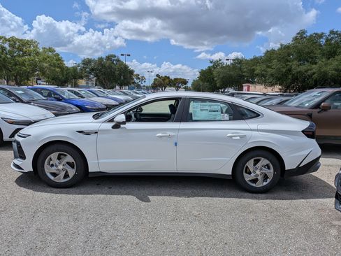 New 2026 Hyundai Sonata SE FWD image 6
