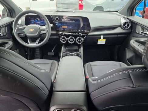 New 2025 Chevrolet Blazer EV LT image 26