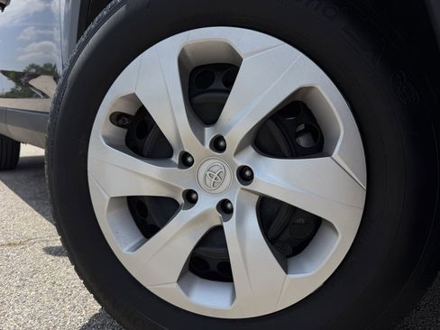 Used 2024 Toyota RAV4 LE FWD image 10