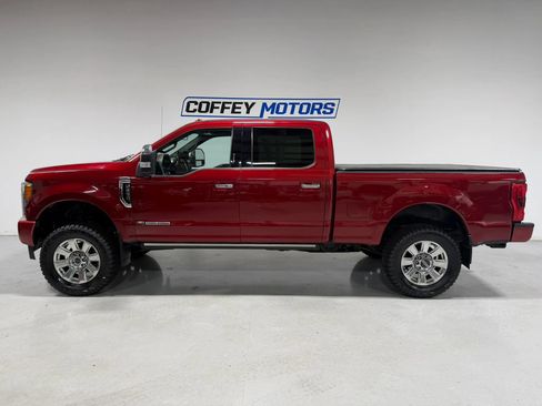 Used 2019 Ford F250 Platinum w/ Platinum Ultimate Package AWD/4WD image 3