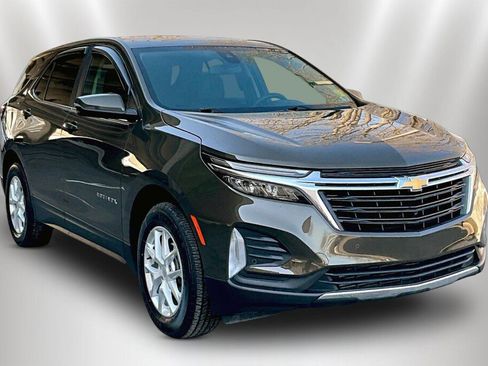 Used 2024 Chevrolet Equinox LT image 1