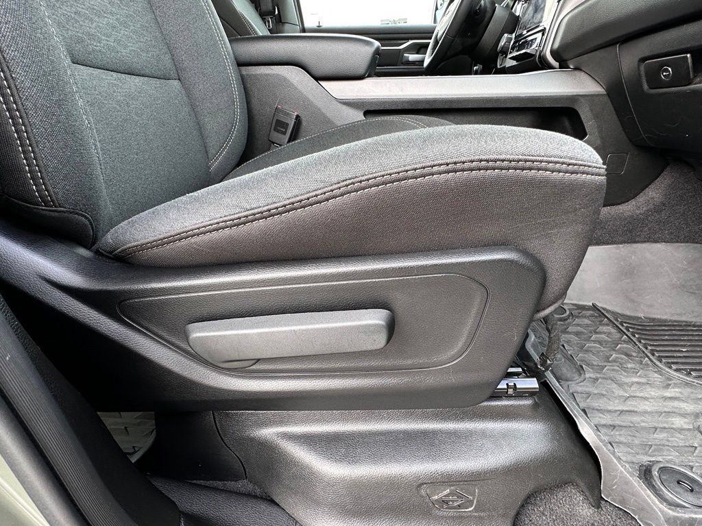 Used 2026 RAM 1500 Big Horn AWD/4WD image 13