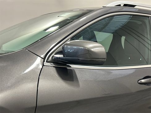 Used 2021 Jeep Cherokee Latitude Lux w/ Comfort/Convenience Group image 12