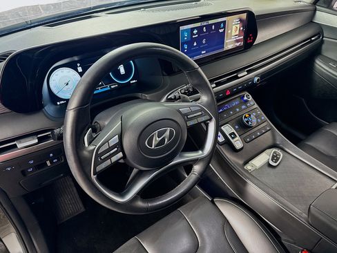 Used 2023 Hyundai Palisade Limited w/ Cargo Package image 25