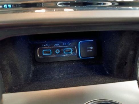 Used 2019 Jeep Grand Cherokee Limited AWD/4WD image 39