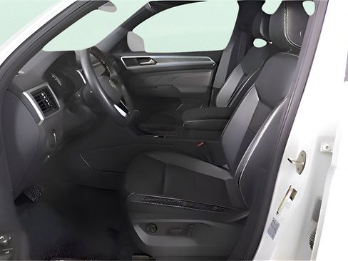 Used 2021 Volkswagen Atlas Cross Sport SE image 11