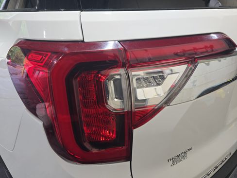 Used 2020 GMC Acadia SLT FWD image 35