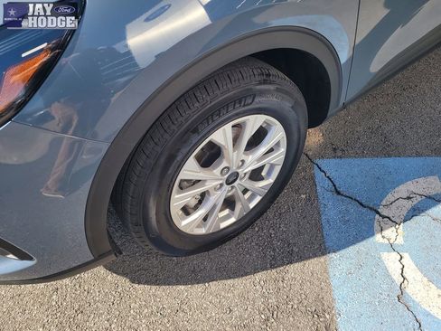 Certified 2025 Ford Escape Active image 9