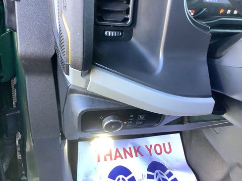 Used 2022 Ford Bronco Badlands image 12