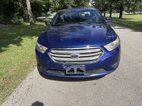 Used 2014 Ford Taurus SEL FWD image 17